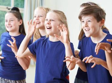 Zajęcia językowo-teatralne